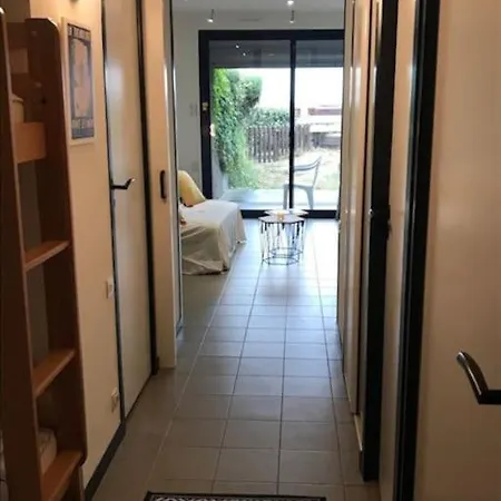 Maison Front De Avec Acces Direct A La